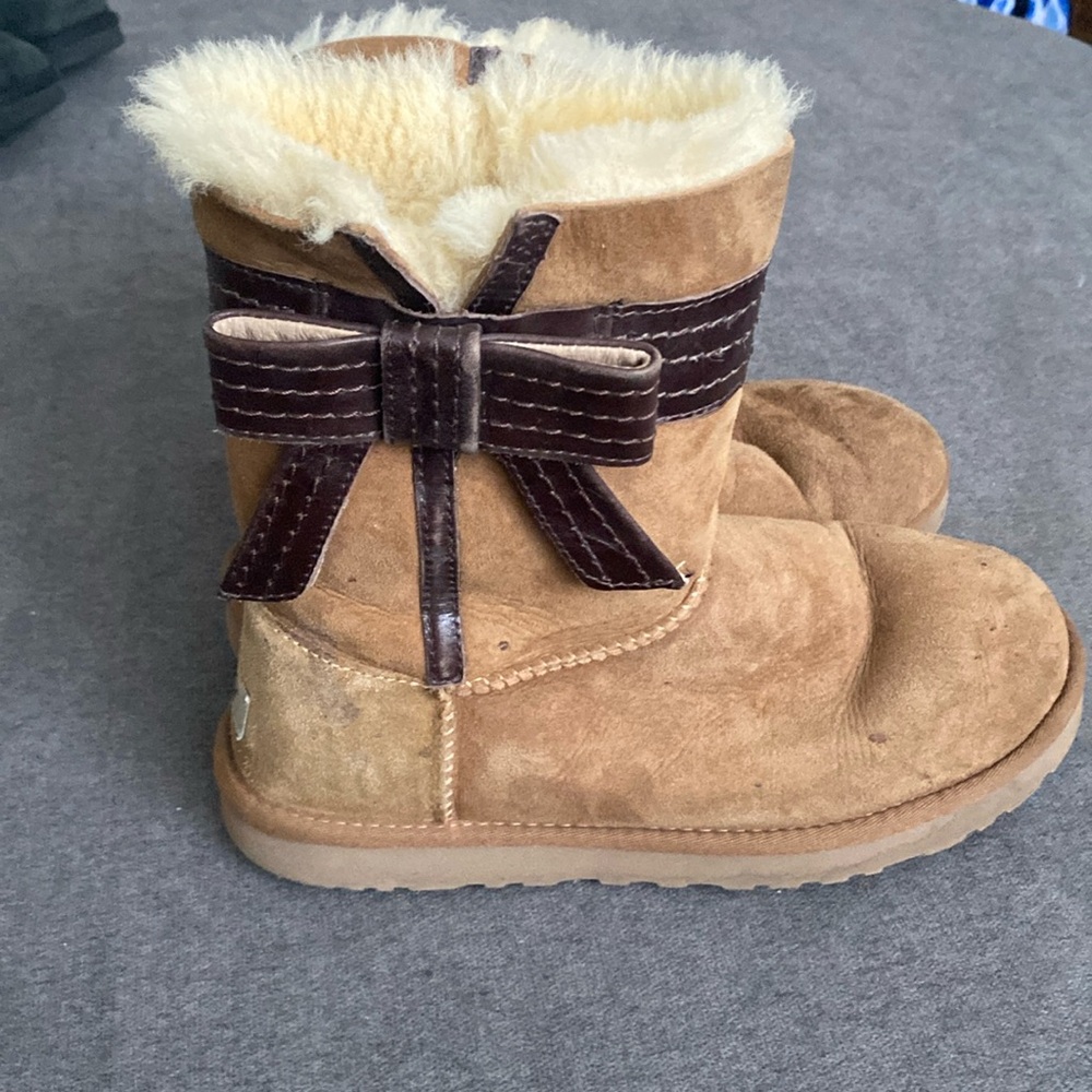 UGG Australia Brown Sheepskin Boot With Brown leather Bow Josette